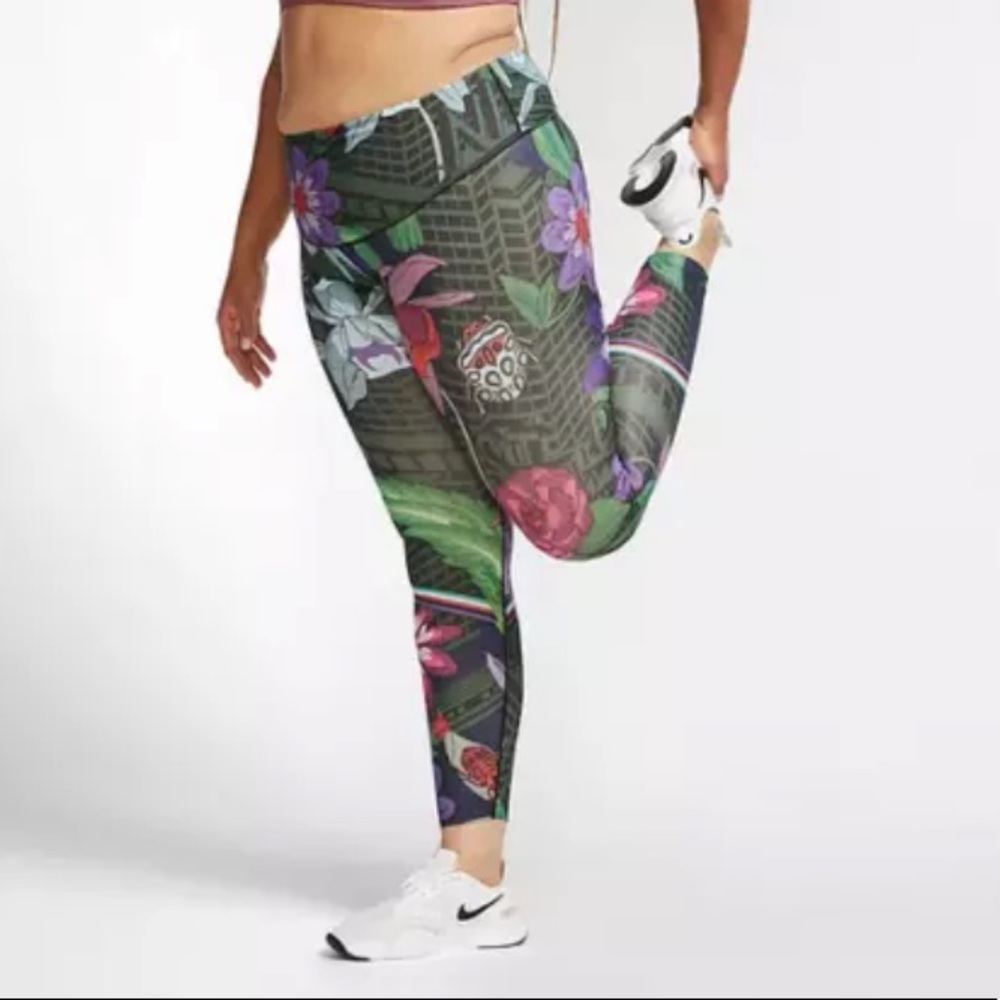 Nike Plus Size Leggings NWT - Picture 2 of 4
